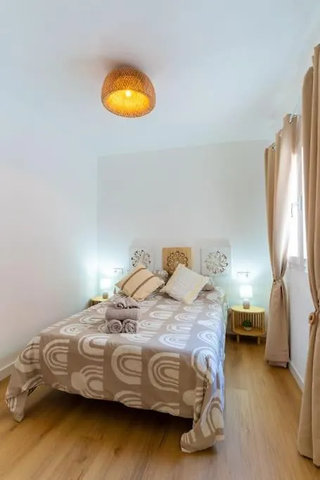 Apartamento De 2 Dormitorios Con 40Mt De Terraza Y A 250Mt De La Playa Del Zapillo Almería İspanya