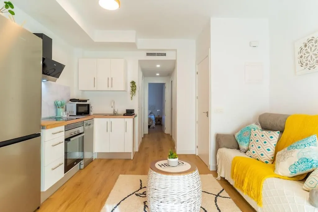 Apartamento De 2 Dormitorios Con 40Mt De Terraza Y A 250Mt De La Playa Del Zapillo Almeria Spain