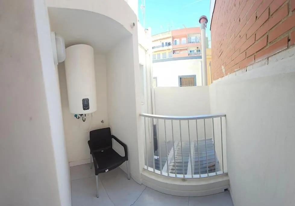 Apartamento De 2 Dormitorios Con 40Mt De Terraza Y A 250Mt De La Playa Del Zapillo Almería Daire